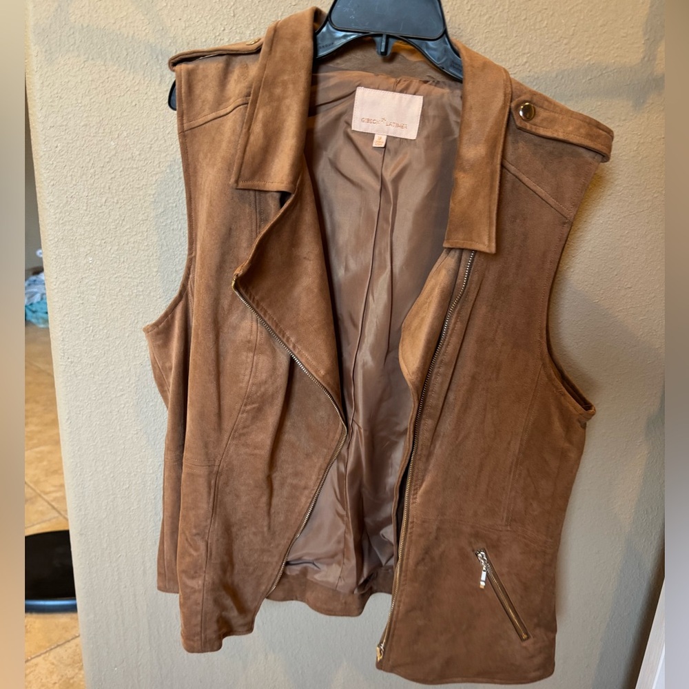 ❤️ Faux Suede vest